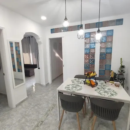 Vivienda Agaete Parque * Playa del Ingles (Gran Canaria)